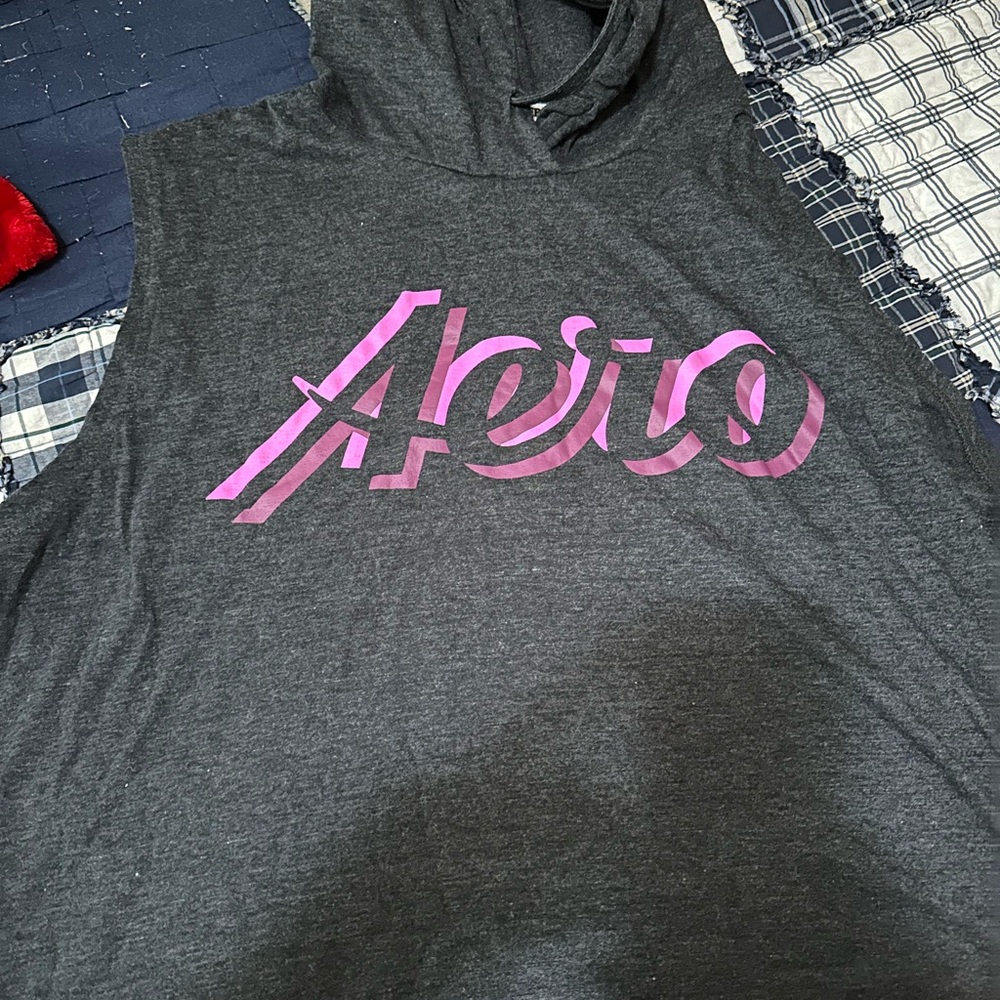 Aero Sleeveless Hoodie in Gray and Pink